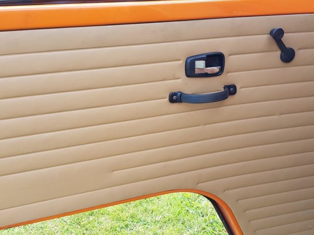 Heideveld Classics - Volkswagen T2B Westfalia 1972