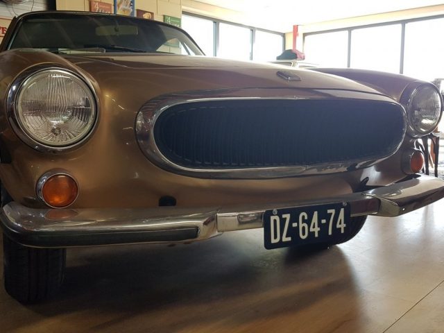 Heideveld Classics - Volvo P1800E 1972