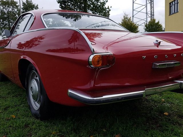 Heideveld Classics - Volvo P1800 S 1964