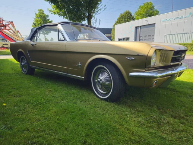 Heideveld Classics - Ford Mustang Convertible 1964