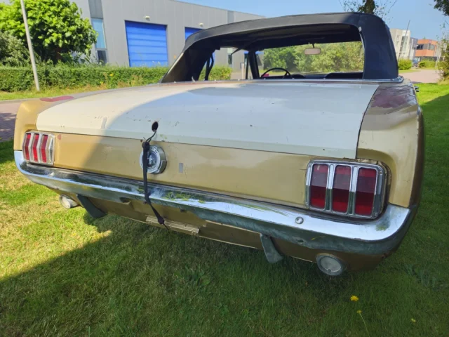 Heideveld Classics - Ford Mustang Convertible 1964